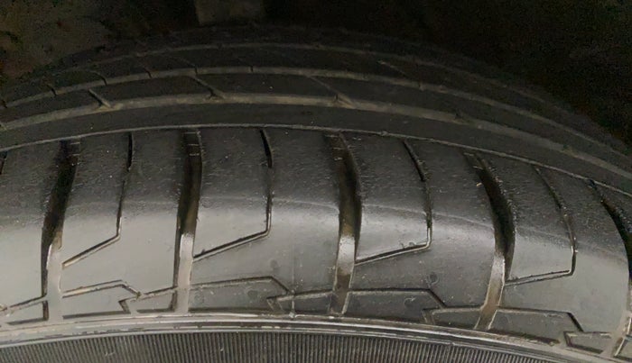 2020 Hyundai Creta SX 1.5 PETROL, Petrol, Manual, 16,496 km, Right Rear Tyre Tread