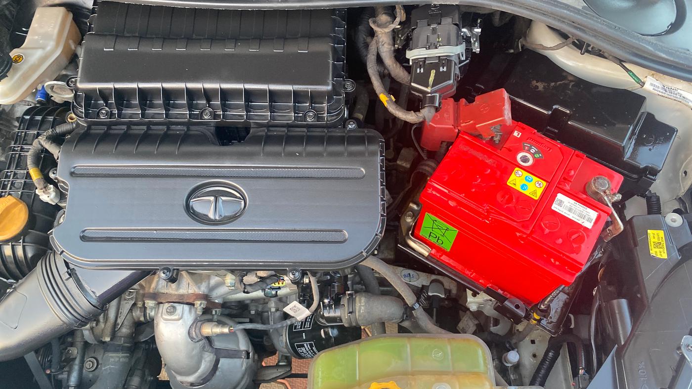 2023 Tata Tiago XT CNG, CNG, Manual, 71,795 km, Engine View - Left