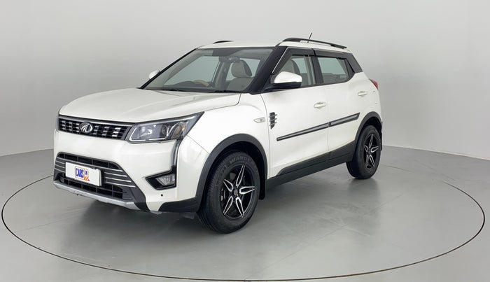 2020 Mahindra XUV300 1.2 W6 MT, Petrol, Manual, 18,028 km, Left Front Diagonal