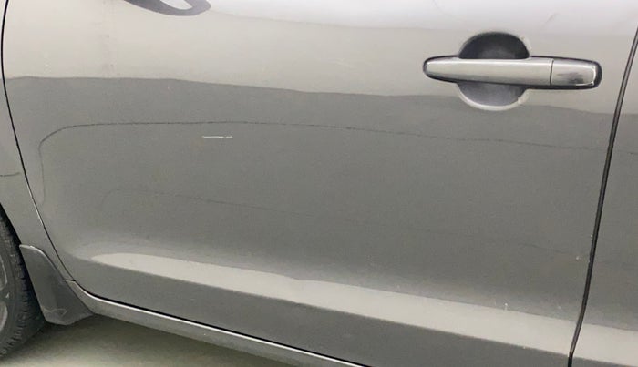 2017 Maruti Baleno DELTA PETROL 1.2, Petrol, Manual, 39,033 km, Front passenger door - Slightly dented