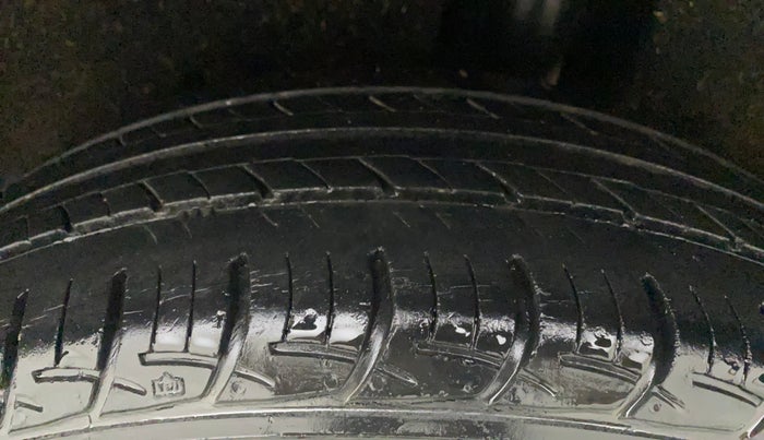 2017 Maruti Baleno DELTA PETROL 1.2, Petrol, Manual, 39,033 km, Left Rear Tyre Tread