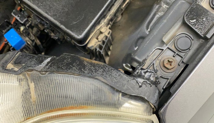 2017 Maruti Baleno DELTA PETROL 1.2, Petrol, Manual, 39,033 km, Left headlight - Clamp has minor damage