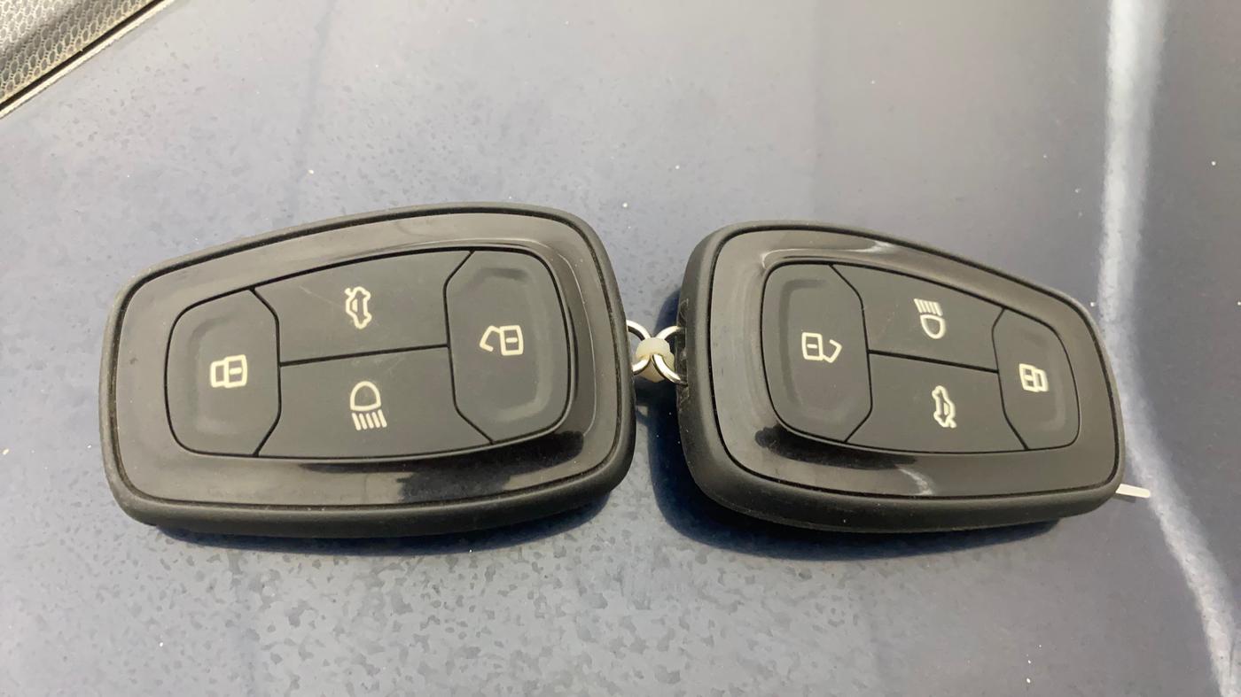 2021 Tata TIGOR XZ PLUS PETROL, Petrol, Manual, 28,459 km, Key Close Up