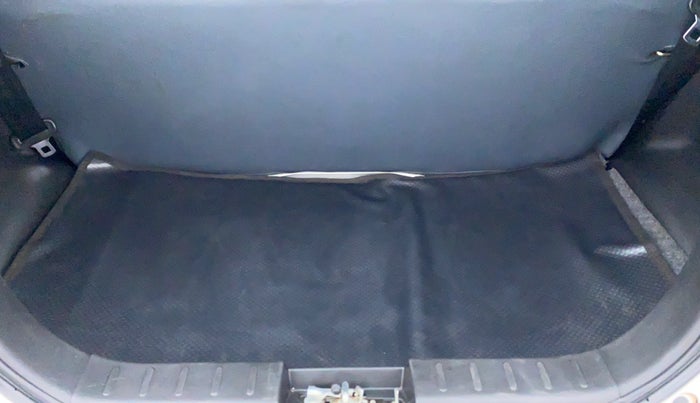 2019 Maruti Alto LXI, Petrol, Manual, 17,141 km, Boot Inside
