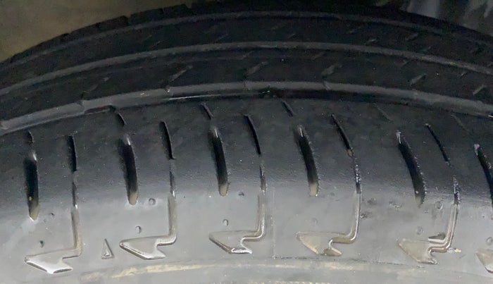 2019 Maruti IGNIS ALPHA 1.2, Petrol, Manual, 29,558 km, Right Front Tyre Tread