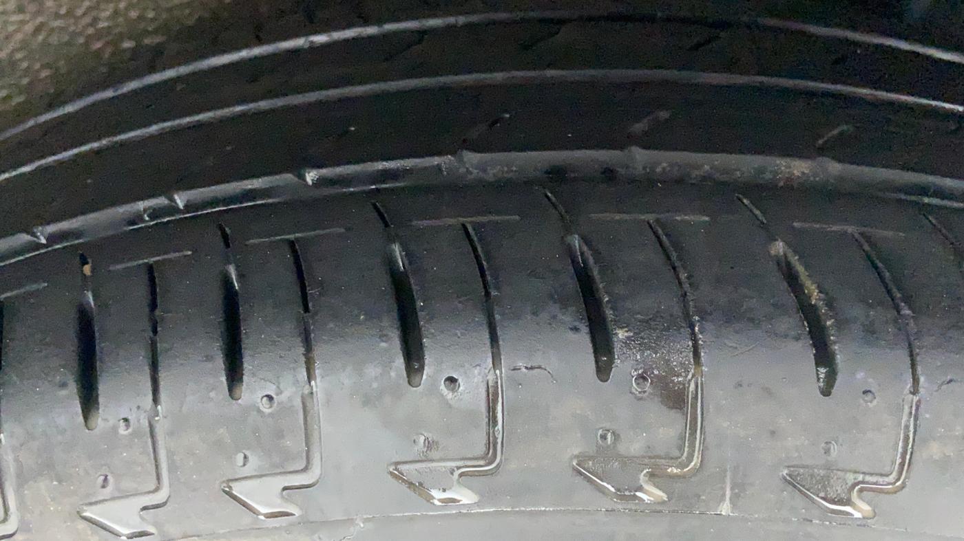 2019 Maruti IGNIS ALPHA 1.2, Petrol, Manual, 29,558 km, Left Rear Tyre Tread
