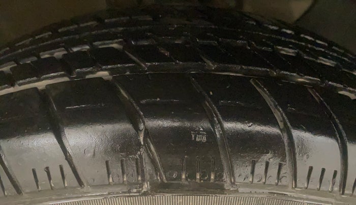 2017 Hyundai Elite i20 ERA 1.2, Petrol, Manual, 67,037 km, Right Front Tyre Tread