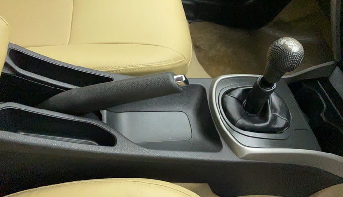2016 Honda City SV MT PETROL, Petrol, Manual, 51,148 km, Gear Lever
