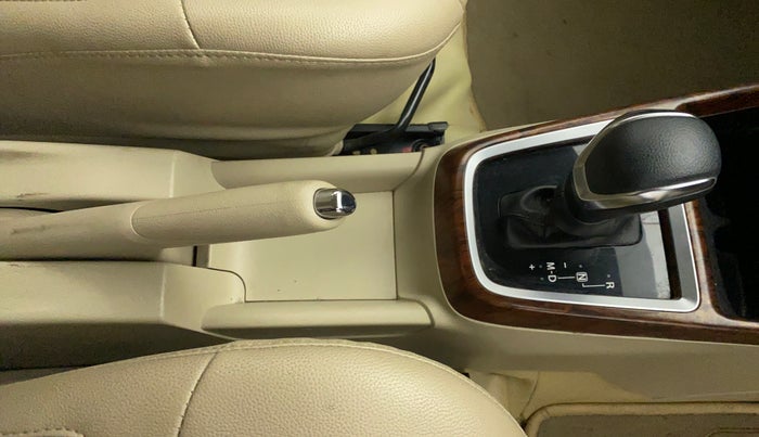 2018 Maruti Dzire ZXI PLUS AMT, Petrol, Automatic, 35,198 km, Gear Lever