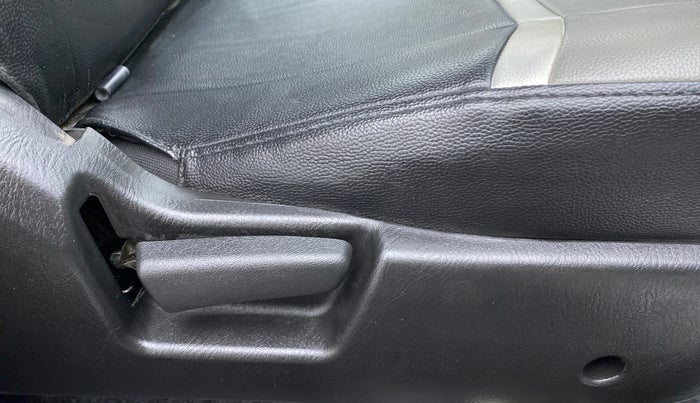 2022 Maruti Alto LXI CNG (O), CNG, Manual, 22,067 km, Driver Side Adjustment Panel