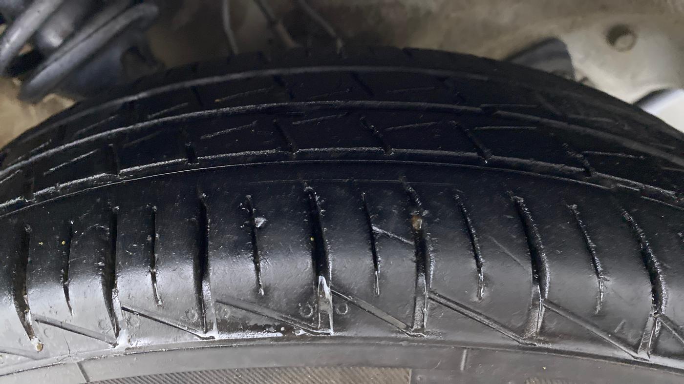 2022 Maruti Alto LXI CNG (O), CNG, Manual, 22,067 km, Right Front Tyre Tread