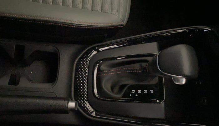 2023 KIA SONET X LINE 1.0 DCT, Petrol, Automatic, 9,927 km, Gear Lever