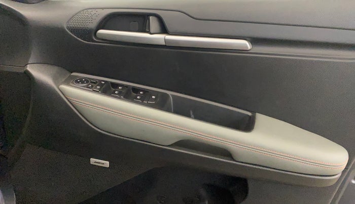 2023 KIA SONET X LINE 1.0 DCT, Petrol, Automatic, 9,927 km, Driver Side Door Panels Control