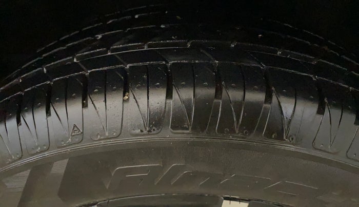 2023 KIA SONET X LINE 1.0 DCT, Petrol, Automatic, 9,927 km, Right Front Tyre Tread