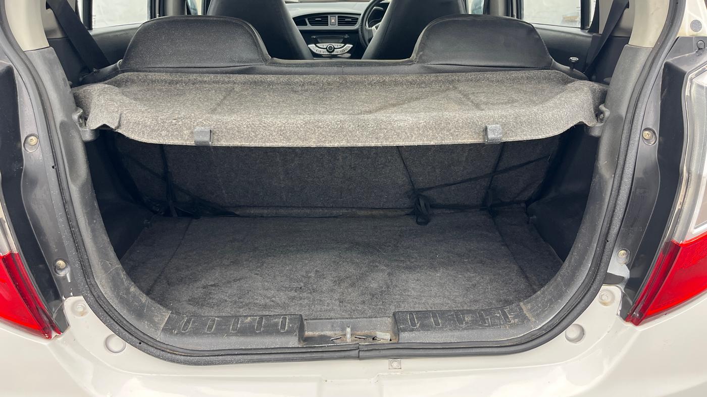 2017 Maruti Alto K10 VXI, Petrol, Manual, 1,00,893 km, Boot Inside