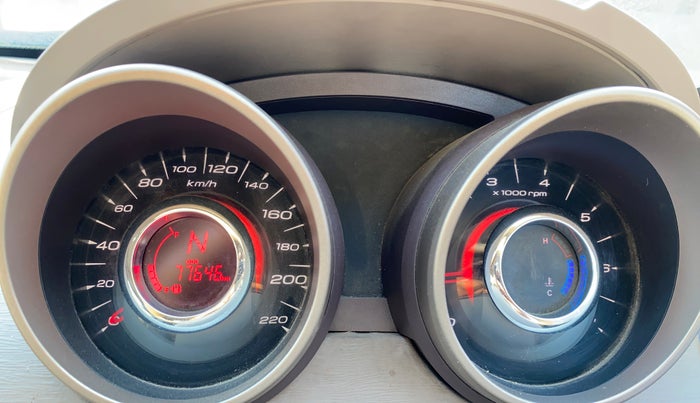 2015 Mahindra XUV500 W8, Diesel, Manual, 77,616 km, Odometer Image