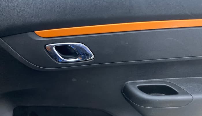 2022 Renault Kwid CLIMBER 1.0 AMT (O), Petrol, Automatic, 25,816 km, Driver Side Door Panels Control