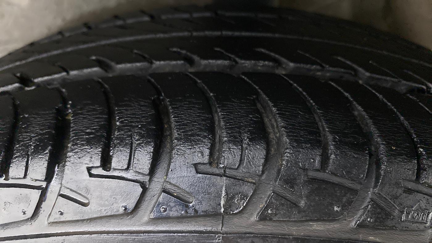 2016 Maruti Celerio ZXI, Petrol, Manual, 86,819 km, Left Rear Tyre Tread
