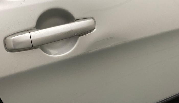 2016 Maruti Celerio ZXI, Petrol, Manual, 86,819 km, Right rear door - Slightly dented