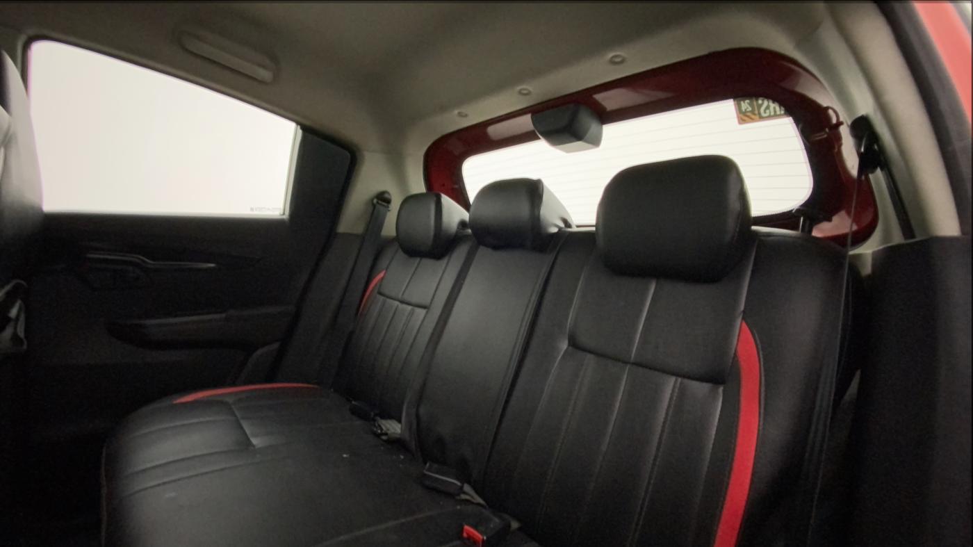 2017 Mahindra Kuv100 K8 6 STR, Petrol, Manual, 81,576 km, Right Side Rear Door Cabin