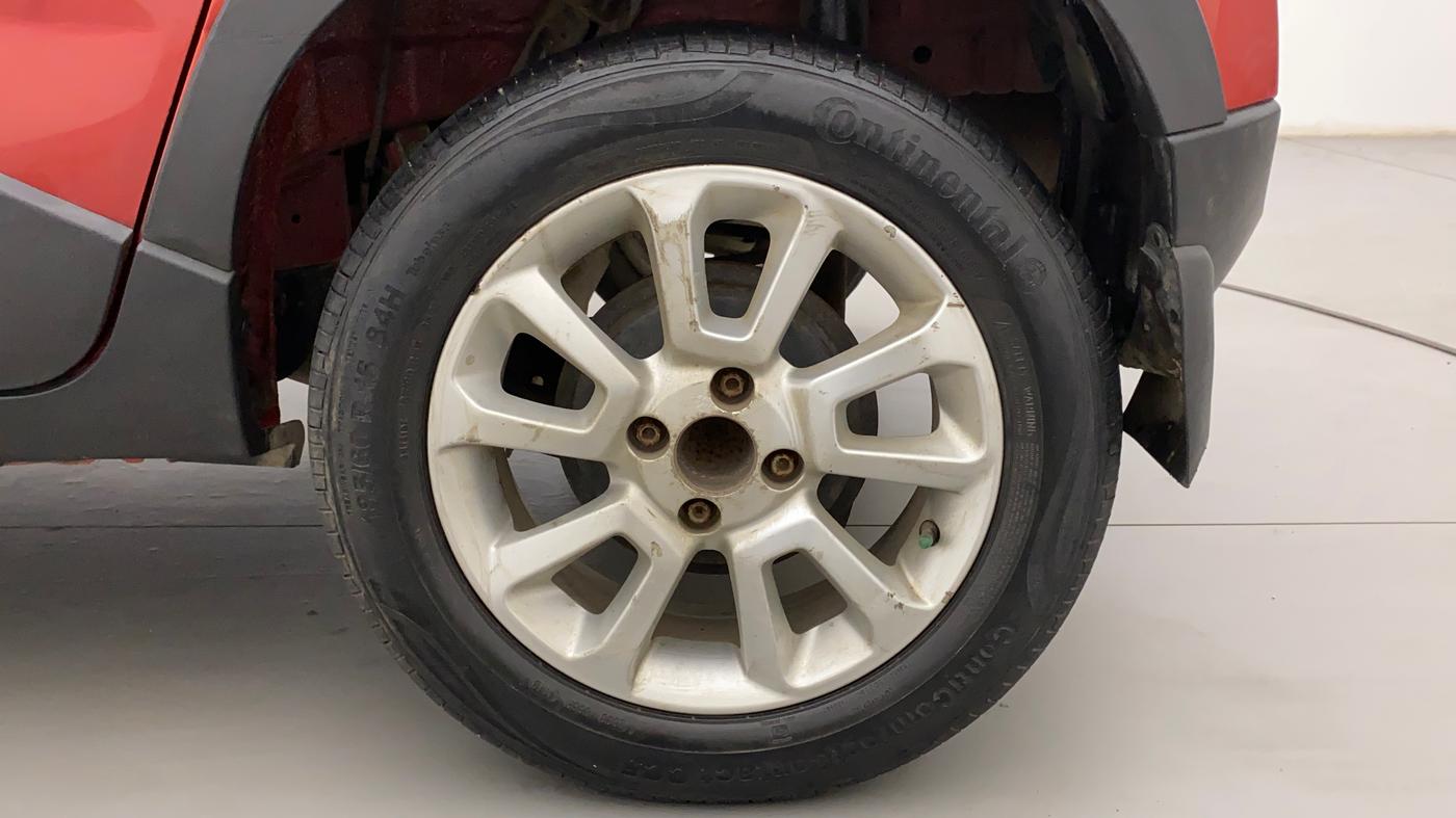 2017 Mahindra Kuv100 K8 6 STR, Petrol, Manual, 81,576 km, Left Rear Wheel