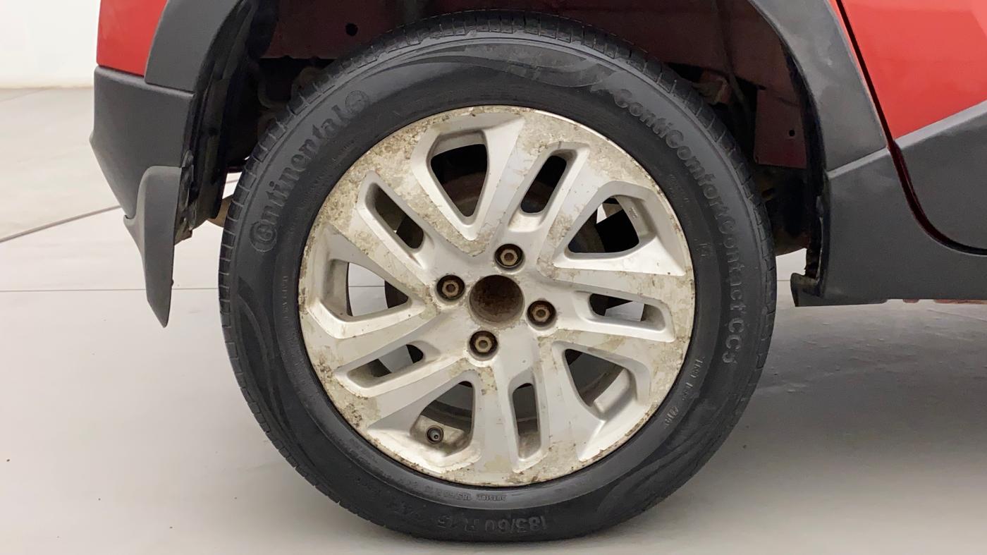 2017 Mahindra Kuv100 K8 6 STR, Petrol, Manual, 81,576 km, Right Rear Wheel