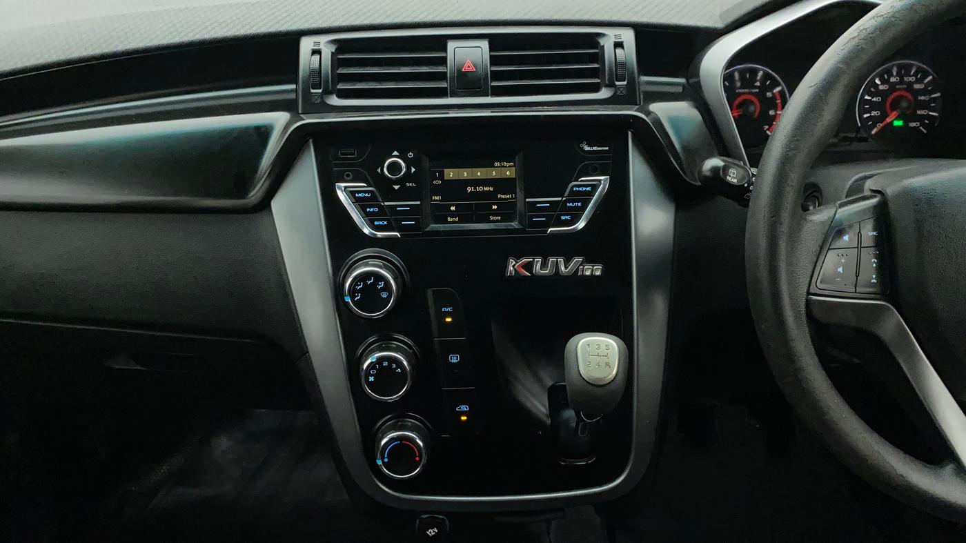 2017 Mahindra Kuv100 K8 6 STR, Petrol, Manual, 81,576 km, Air Conditioner