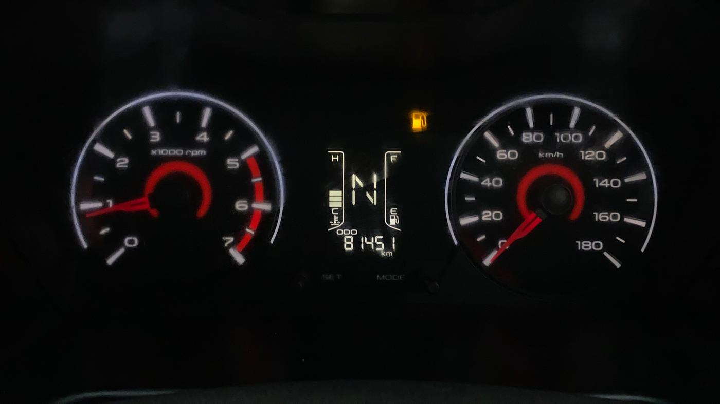 2017 Mahindra Kuv100 K8 6 STR, Petrol, Manual, 81,576 km, Odometer Image