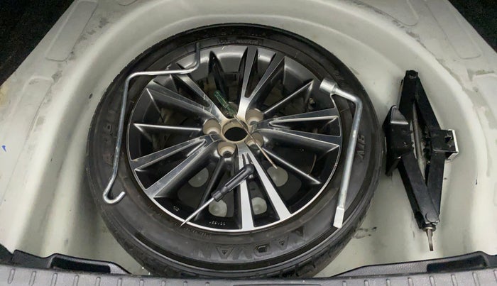 2018 Toyota Corolla Altis GL PETROL, Petrol, Manual, 79,045 km, Spare Tyre