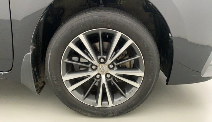 2018 Toyota Corolla Altis GL PETROL, Petrol, Manual, 79,045 km, Right Front Wheel