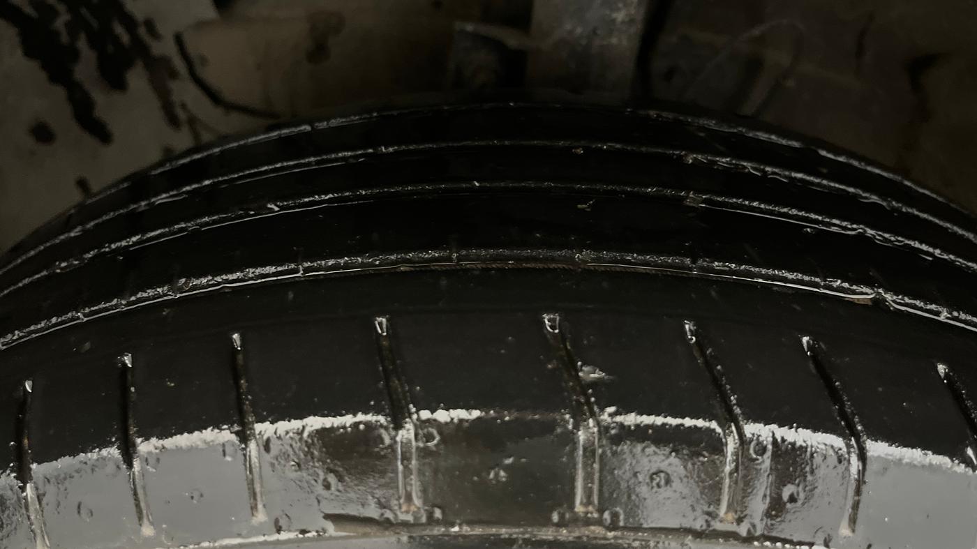 2024 Hyundai VENUE S 1.2, Petrol, Manual, 38,060 km, Left Front Tyre Tread