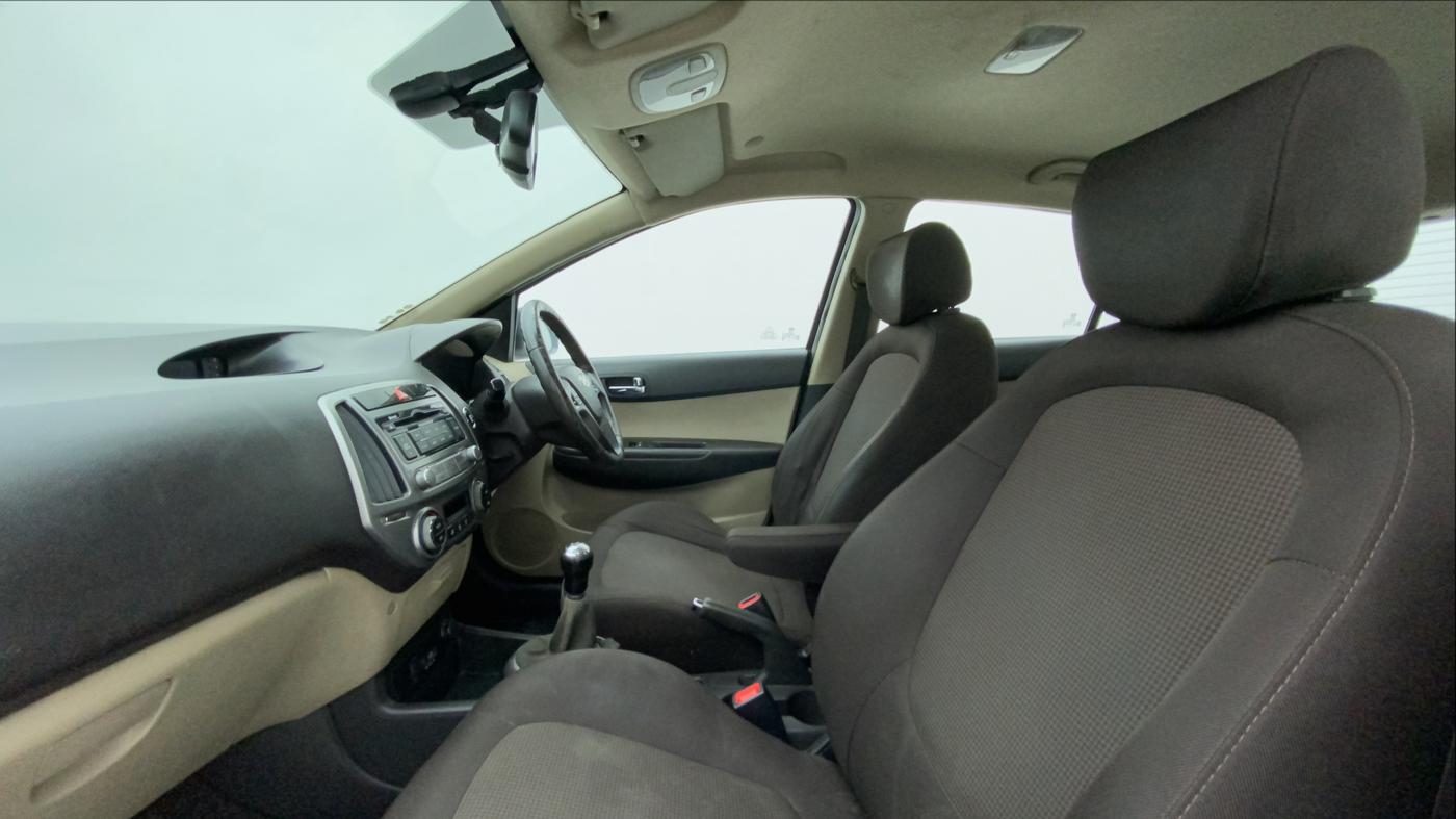 2013 Hyundai i20 ASTA 1.2, Petrol, Manual, 87,048 km, Right Side Front Door Cabin