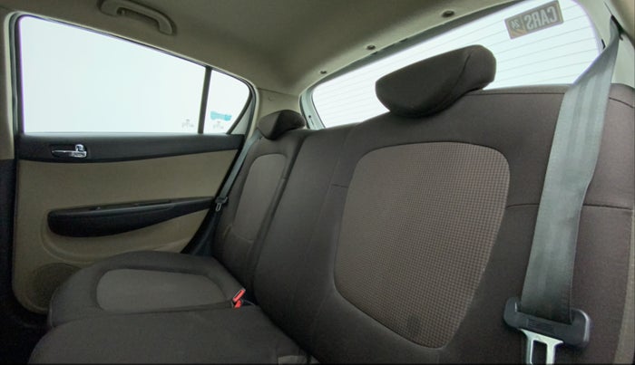 2013 Hyundai i20 ASTA 1.2, Petrol, Manual, 87,048 km, Right Side Rear Door Cabin