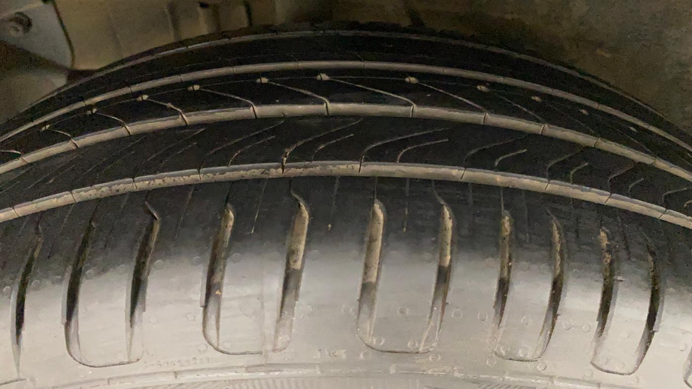 2019 Tata NEXON XZA PLUS DIESEL, Diesel, Automatic, 60,079 km, Right Rear Tyre Tread