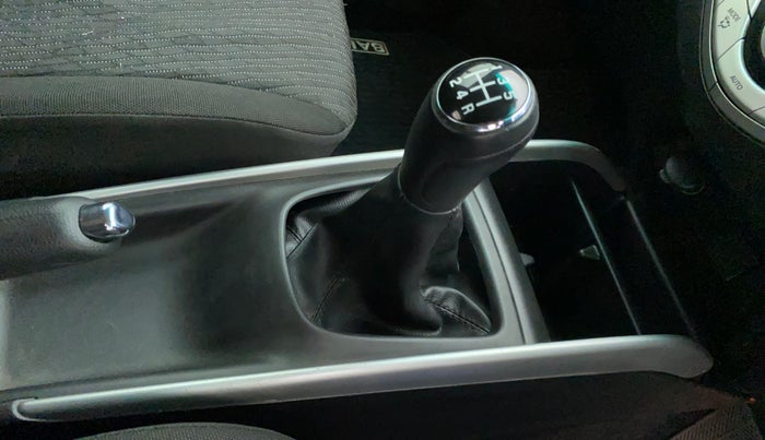 2016 Maruti Baleno ZETA PETROL 1.2, Petrol, Manual, 58,163 km, Gear lever - Boot Cover minor damage