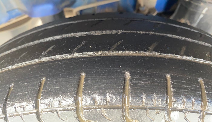 2017 Hyundai Eon ERA +, Petrol, Manual, 71,675 km, Left Rear Tyre Tread