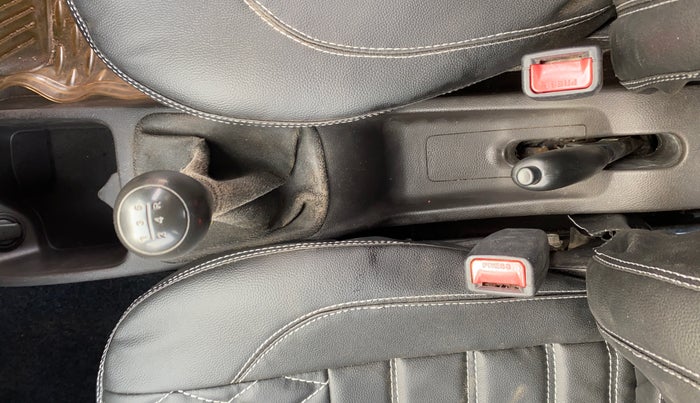 2017 Hyundai Eon ERA +, Petrol, Manual, 71,675 km, Gear Lever