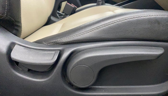 2019 Hyundai Verna 1.6 VTVT SX O, Petrol, Manual, 48,411 km, Driver Side Adjustment Panel