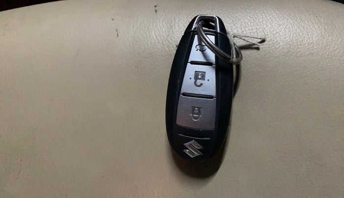 2022 Maruti Ciaz ALPHA 1.5 SHVS PETROL, Petrol, Manual, 86,158 km, Key Close Up