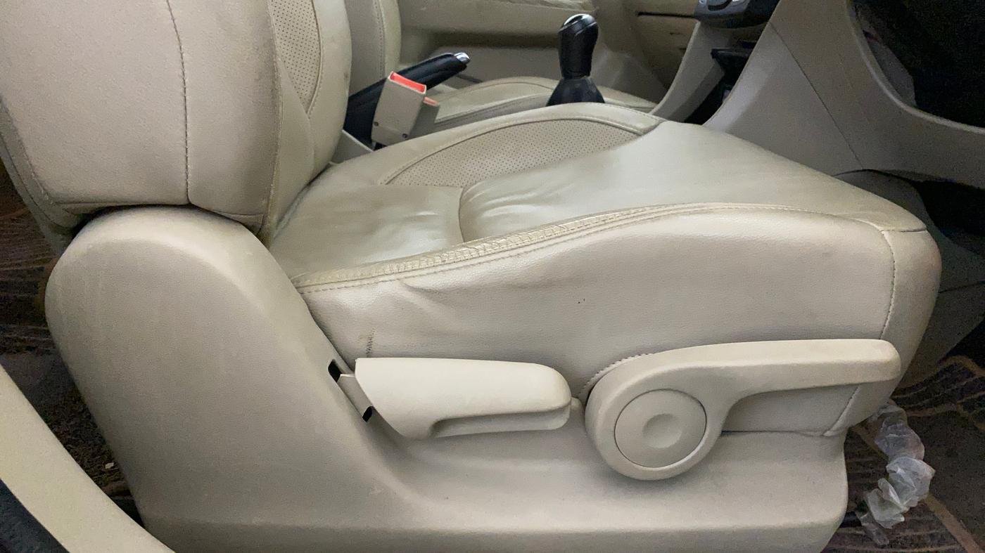 2022 Maruti Ciaz ALPHA 1.5 SHVS PETROL, Petrol, Manual, 86,158 km, Driver Side Adjustment Panel