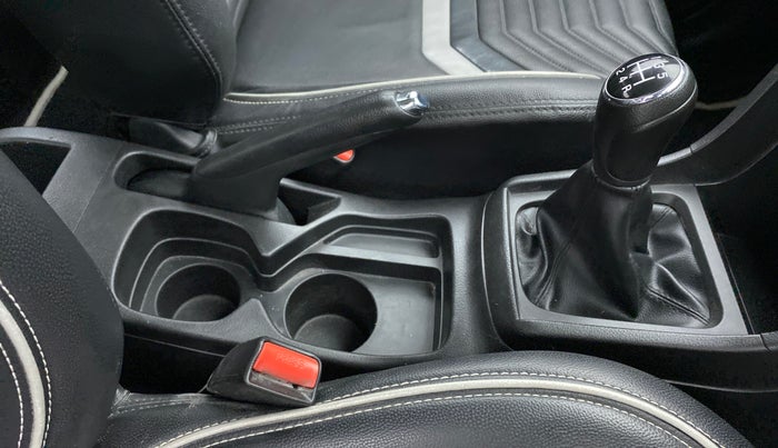2019 Maruti Vitara Brezza VDI, Diesel, Manual, 1,09,271 km, Gear Lever