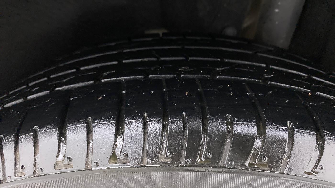 2019 Maruti Vitara Brezza VDI, Diesel, Manual, 1,09,271 km, Left Rear Tyre Tread
