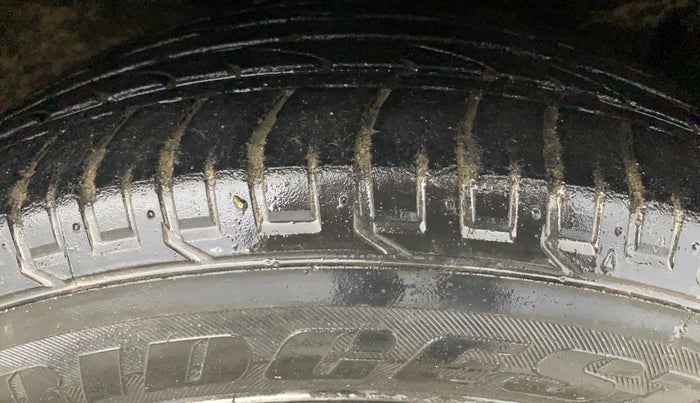 2017 Hyundai Creta SX PLUS AT 1.6 PETROL, Petrol, Automatic, 92,629 km, Right Front Tyre Tread