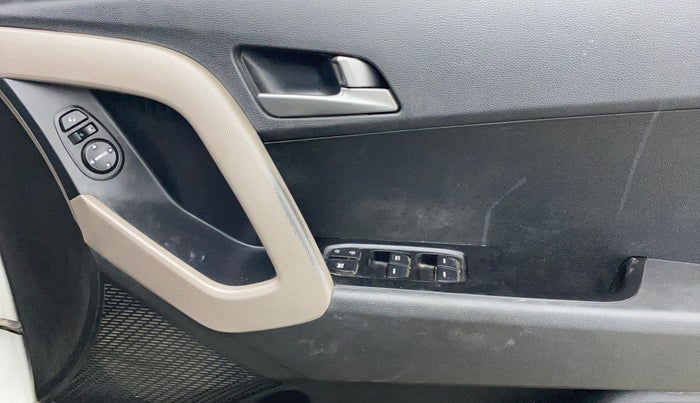 2017 Hyundai Creta SX PLUS AT 1.6 PETROL, Petrol, Automatic, 92,629 km, Driver Side Door Panels Control