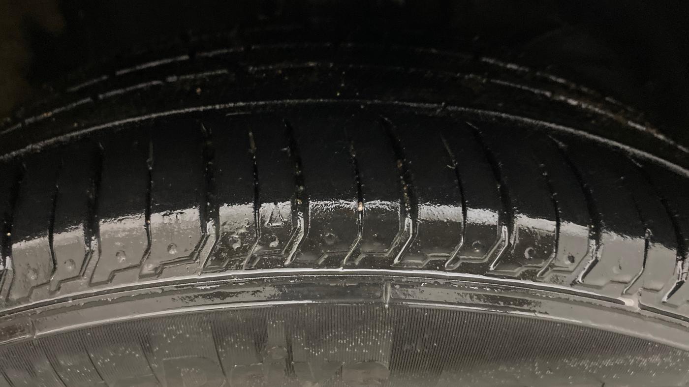 2018 Maruti Baleno ALPHA CVT PETROL 1.2, Petrol, Automatic, 60,303 km, Right Front Tyre Tread