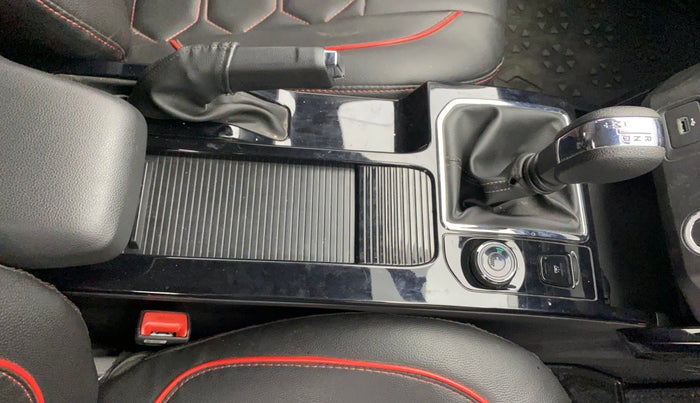 2021 Renault Kiger RXZ AMT, Petrol, Automatic, 10,266 km, Gear Lever