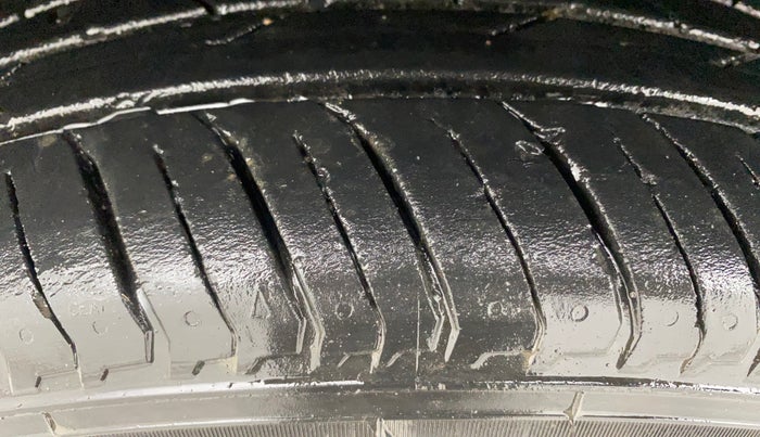 2021 Renault Kiger RXZ AMT, Petrol, Automatic, 10,266 km, Left Front Tyre Tread