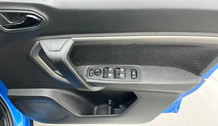 2021 Renault Kiger RXZ CVT 1.0 TURBO, Petrol, Automatic, 2,634 km, Driver Side Door Panels Control