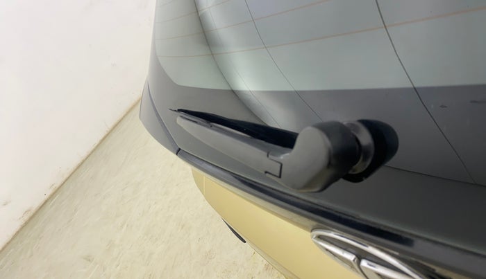2020 Tata ALTROZ XZ PETROL, Petrol, Manual, 15,509 km, Rear Wiper