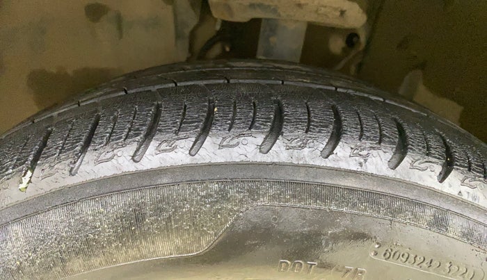 2020 Tata ALTROZ XZ PETROL, Petrol, Manual, 15,509 km, Left Front Tyre Tread